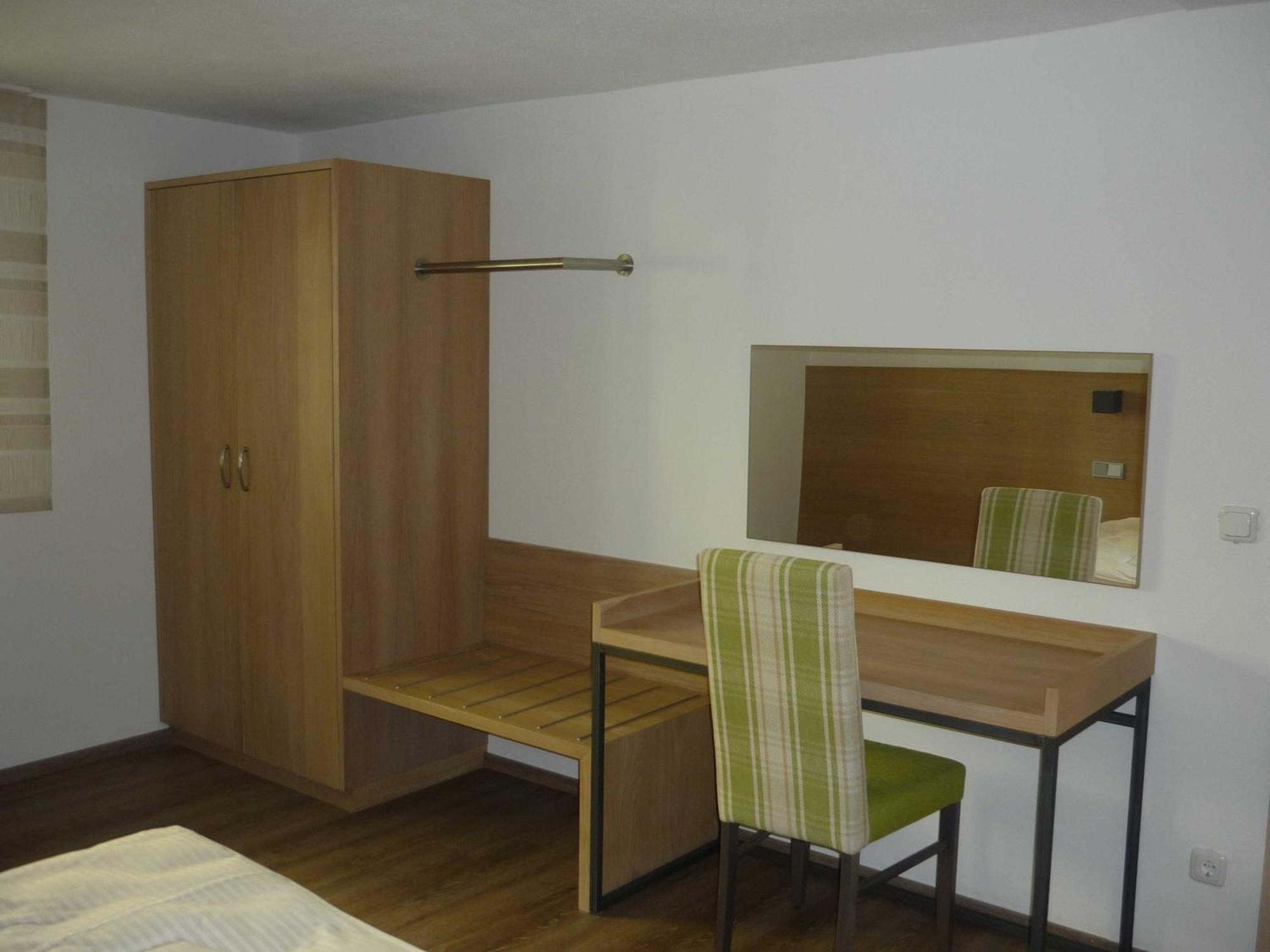 Ferienwohnungen Beim Hotel Zur Post, Erlau 埃劳 外观 照片