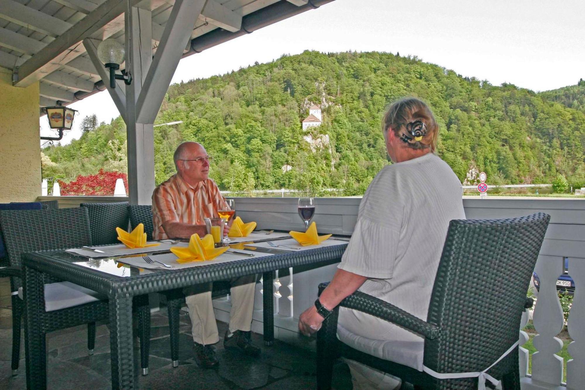Ferienwohnungen Beim Hotel Zur Post, Erlau 埃劳 外观 照片