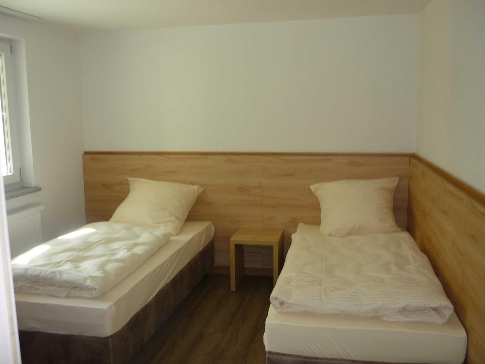 Ferienwohnungen Beim Hotel Zur Post, Erlau 埃劳 外观 照片
