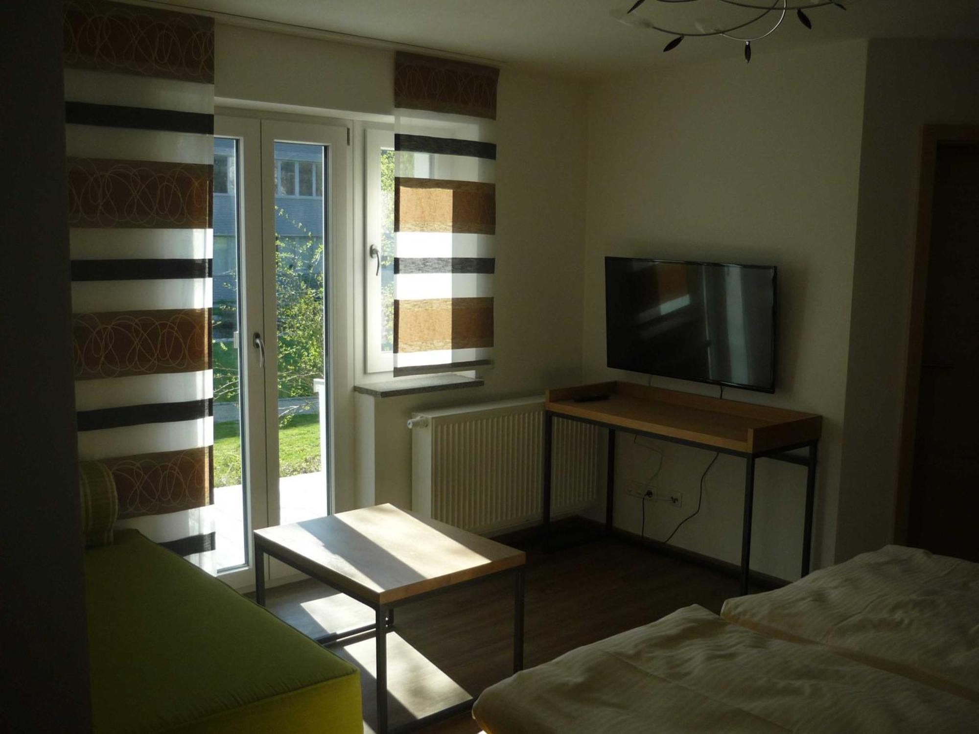 Ferienwohnungen Beim Hotel Zur Post, Erlau 埃劳 外观 照片